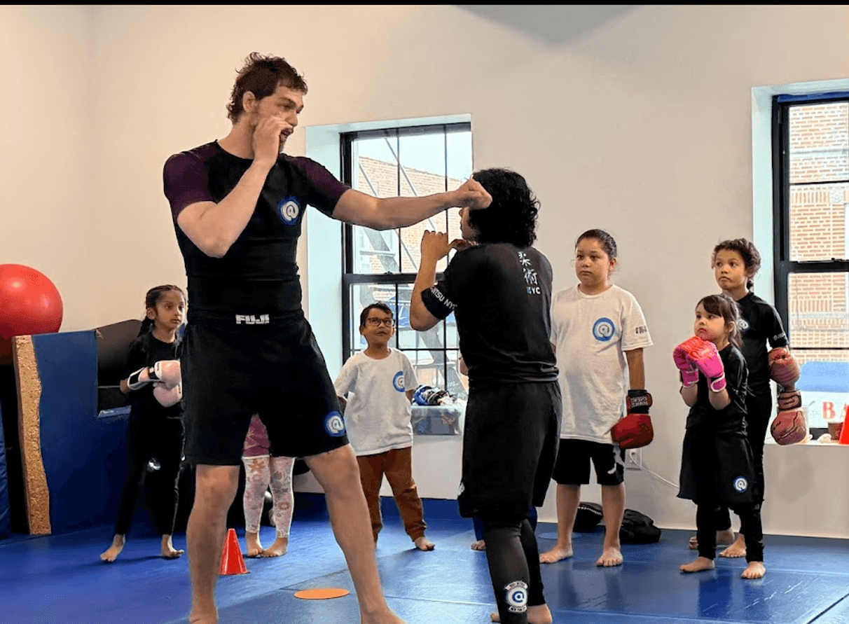 Kids Kickboxing